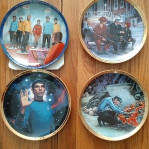 Star Trek The Commemorative Collection's plates